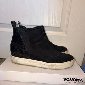 Steve Madden Hightops